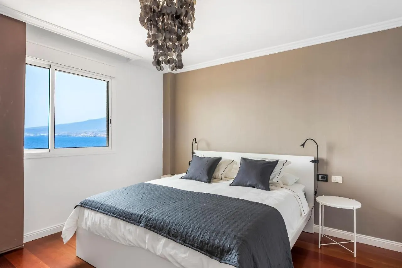 Spacious Beach Apartment With Private Parking Radazul 0*,  Spain