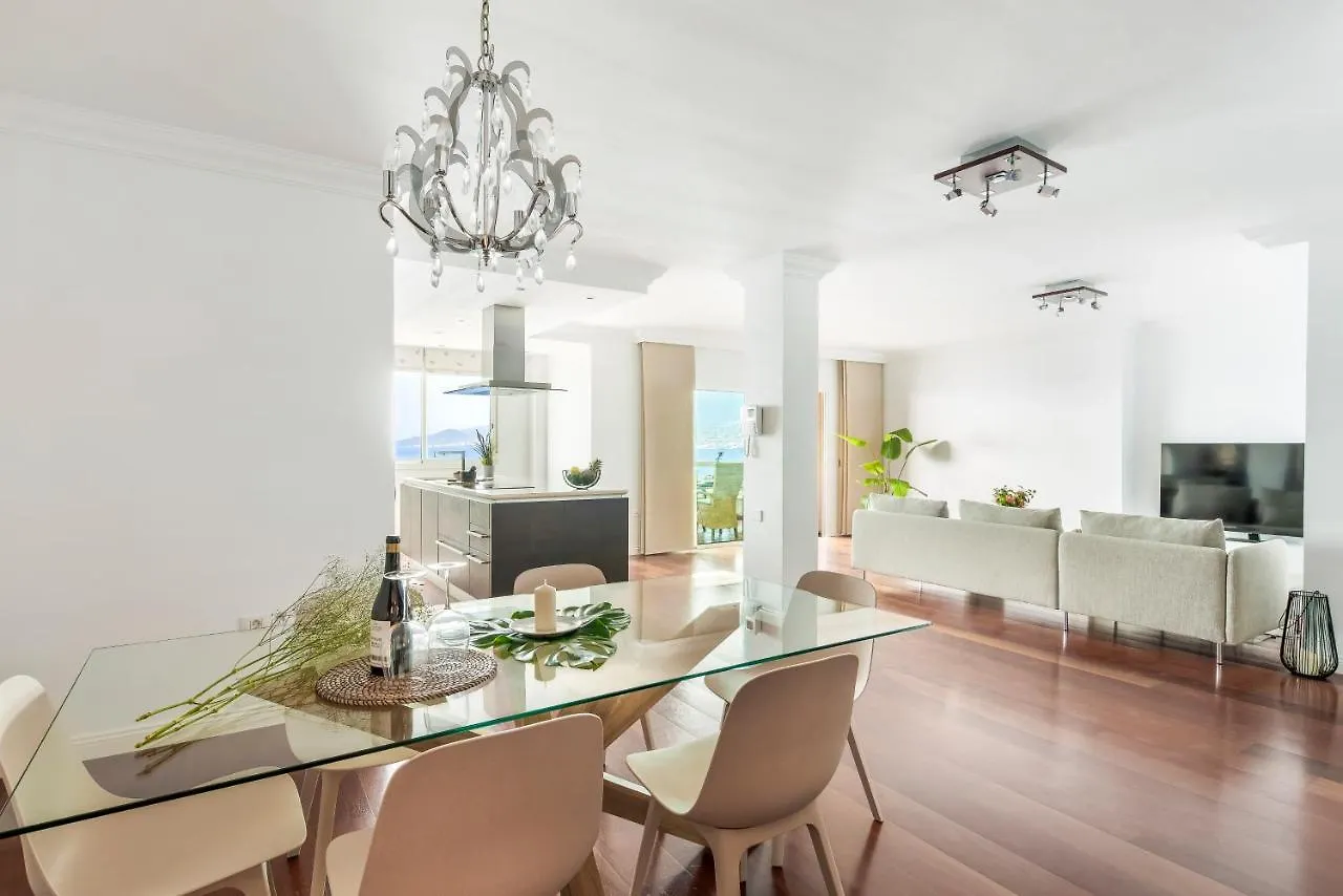 Spacious Beach Apartment With Private Parking Radazul 0*,