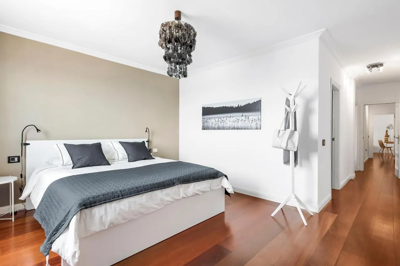 Spacious Beach Apartment With Private Parking Radazul Hiszpania